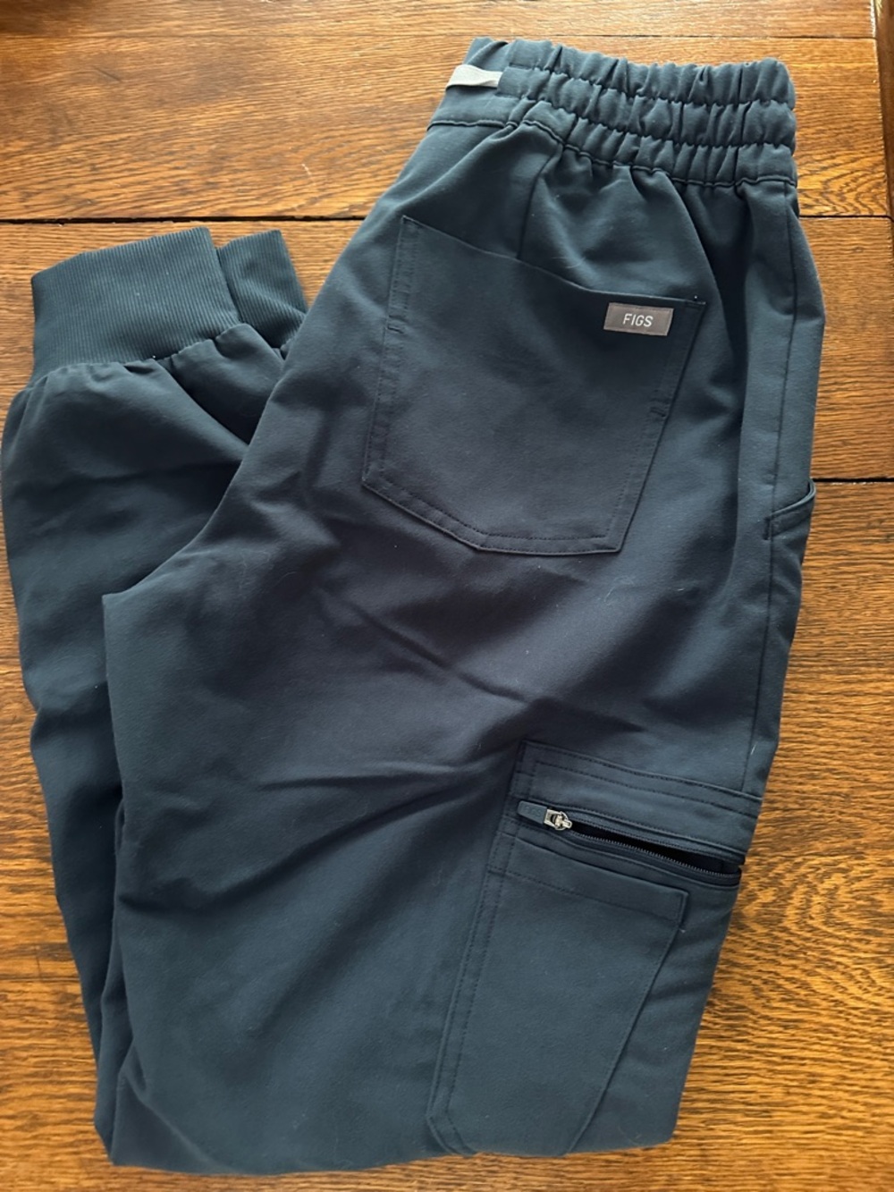 FIGS scrub pants
